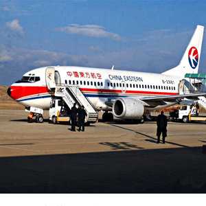 朝阳空运公司航空快运业稳步发展的原因是什么？